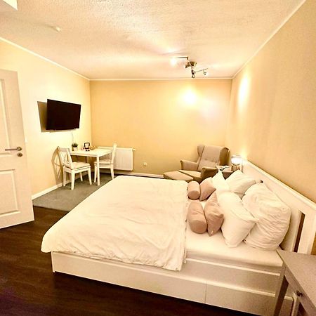 Zentrales Apartment Mit Terrasse Бремен Екстер'єр фото