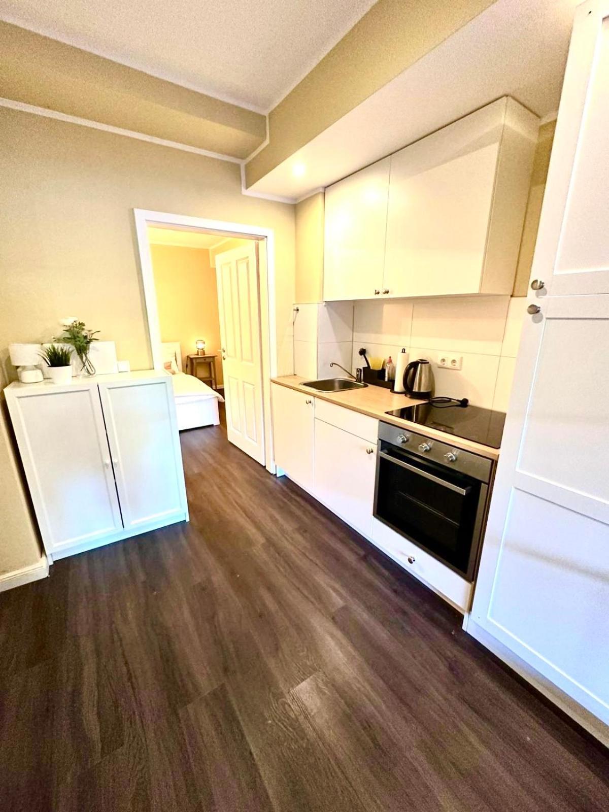 Zentrales Apartment Mit Terrasse Бремен Екстер'єр фото