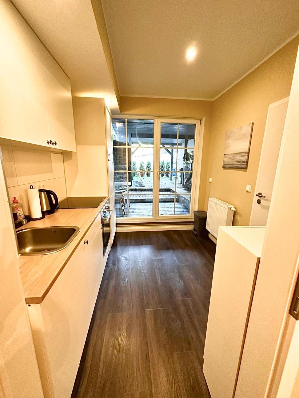 Zentrales Apartment Mit Terrasse Бремен Екстер'єр фото